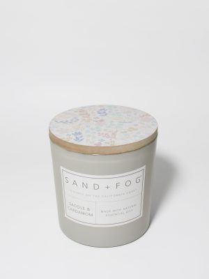 Saddle & Cardamom 21 oz scented candle
